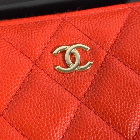 CHANEL Card Holder Red Orange in Gold Hardware - Picture 2 of 13